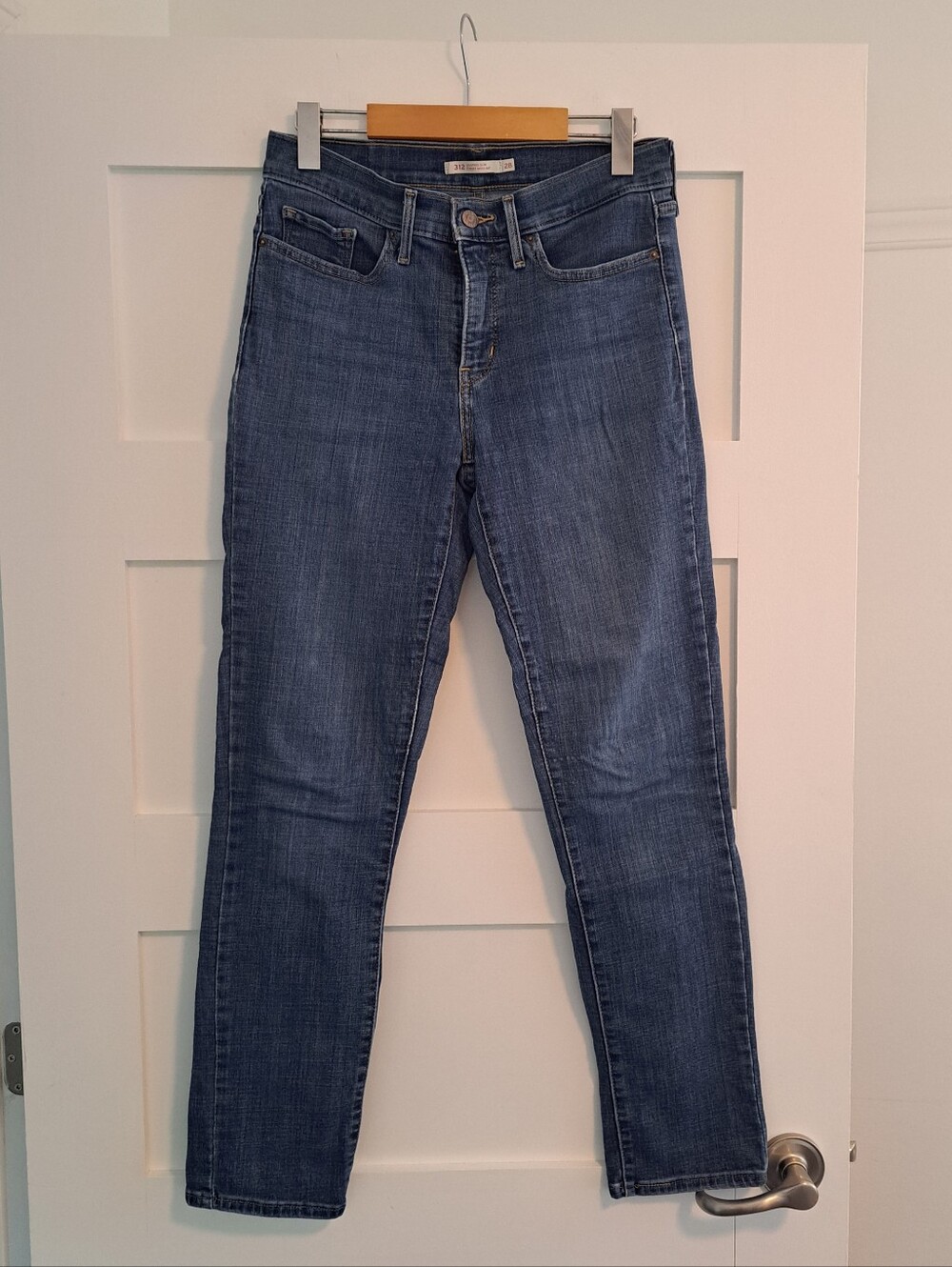 Levis 312 Shaping Slim Size 28 Womens Jeans